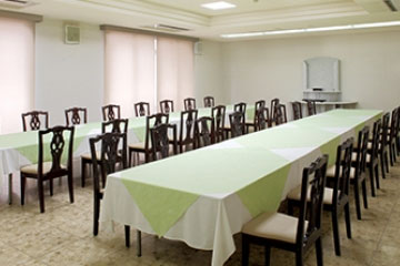 2F 式場 50～100名（最大140名）